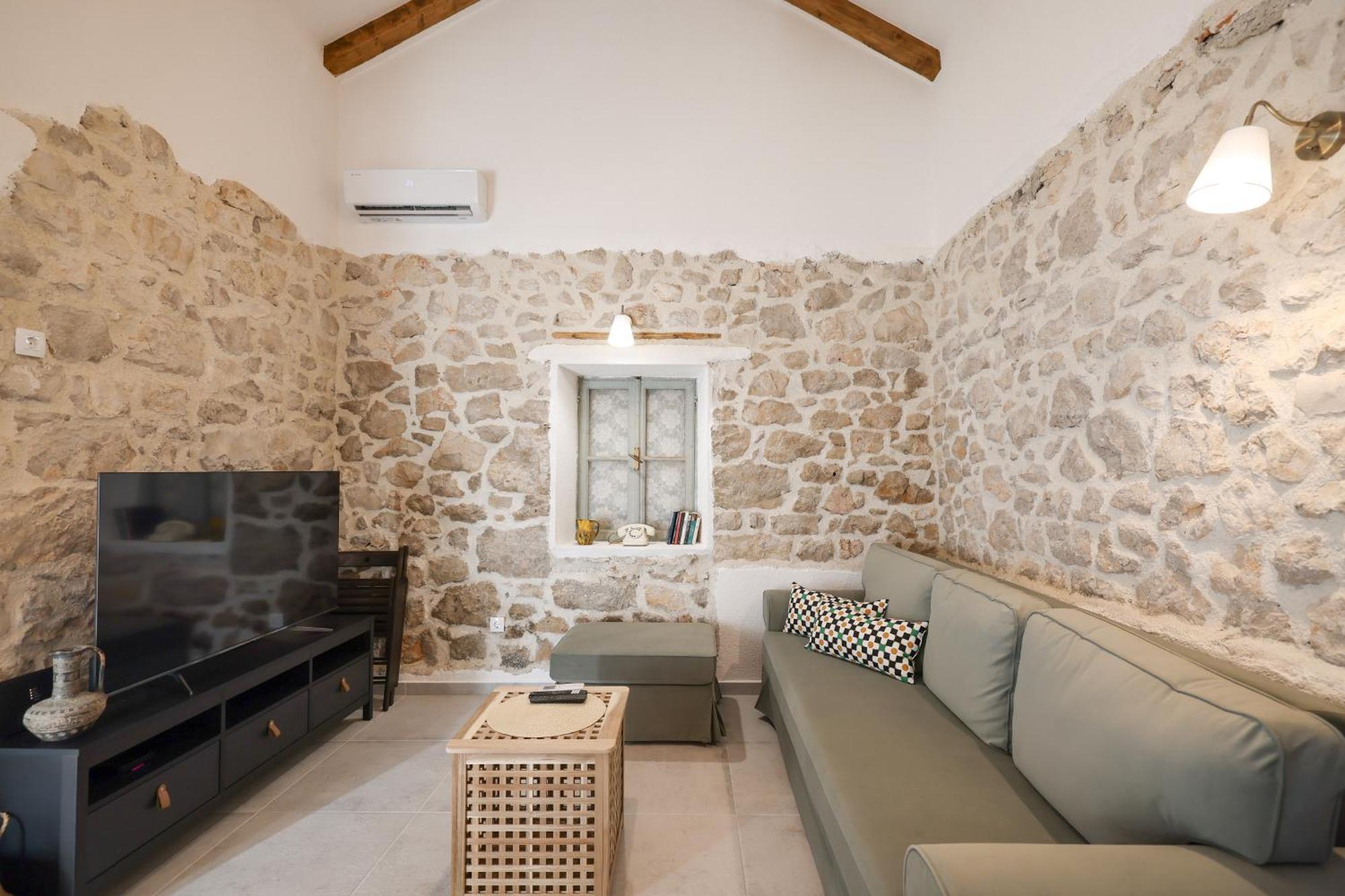 Вилла Stone House Lole Ражанац Экстерьер фото